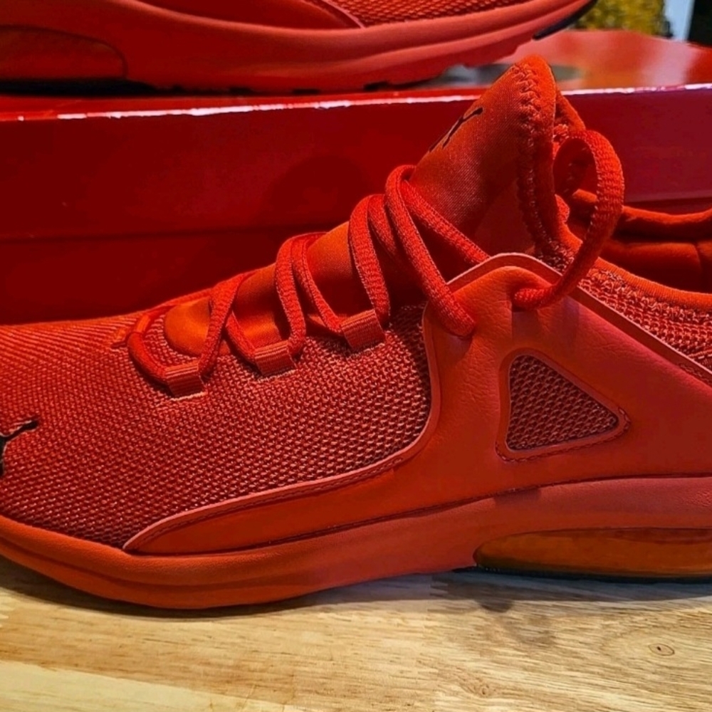 PUMA Electron 2.0 Red/Black Size 11.5 New